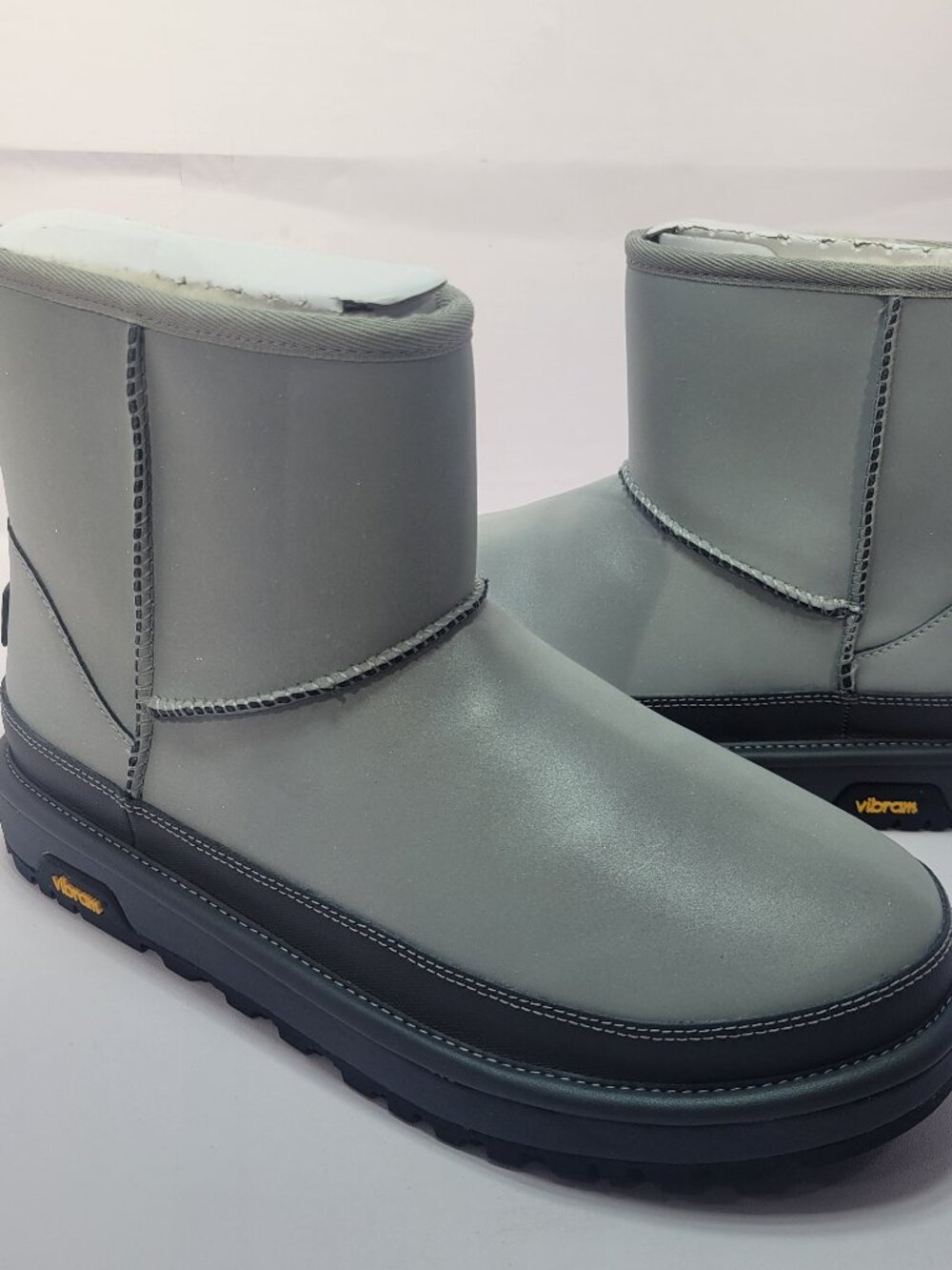 UGG Classic Mini Reflective Mens Size 9 Silver Reflective Shearling Winter Boots